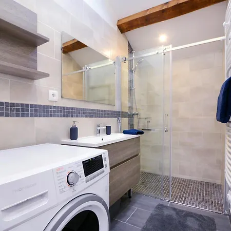 Apartment Very Cosy And Quiet One Bedroom Flat In Part Dieu